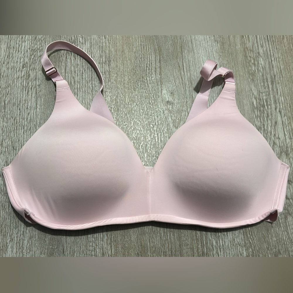 SOMA Vanishing 360 Wireless Bra 40B
